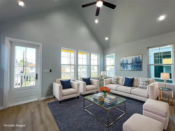 $2,800 | 1024 62nd Street, Galveston, TX 77551