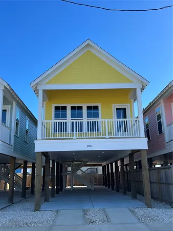 $2,800 | 1024 62nd Street, Galveston, TX 77551