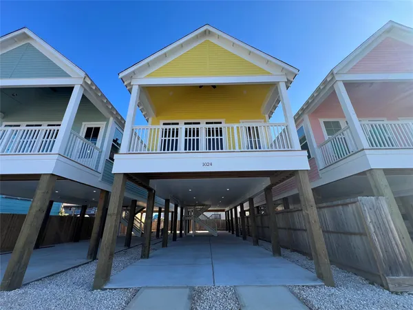 $2,800 | 1024 62nd Street, Galveston, TX 77551