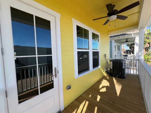 $2,800 | 1024 62nd Street, Galveston, TX 77551