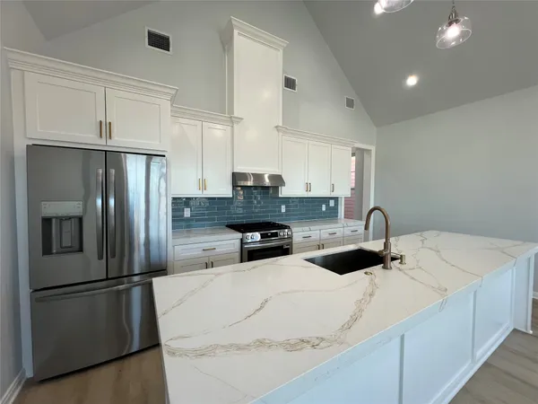 $2,800 | 1024 62nd Street, Galveston, TX 77551