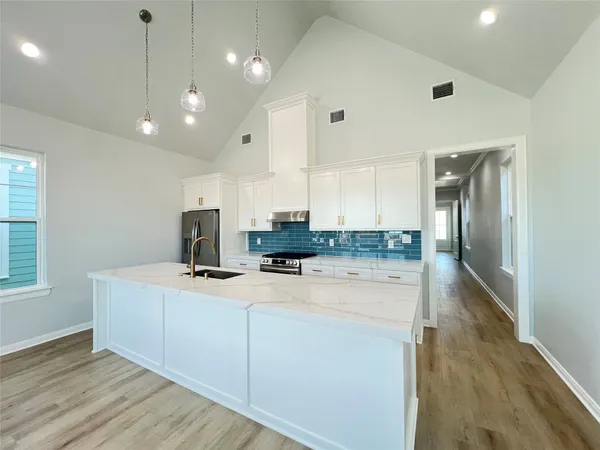 $2,800 | 1024 62nd Street, Galveston, TX 77551