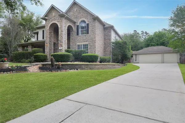 $665,000 | 2167 Summit Mist Drive, Conroe, TX 77304