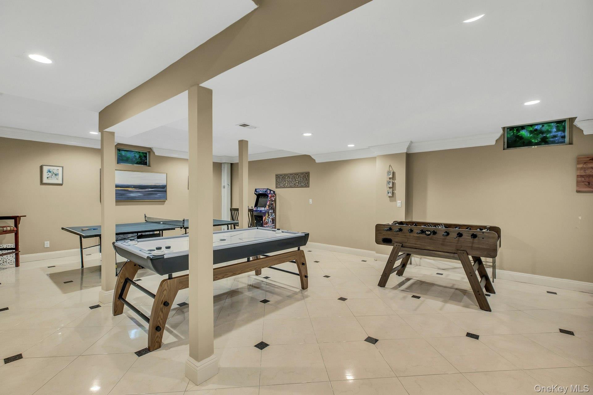 135 Round Swamp Road Huntington, NY 11743 - Photo 41 of 50