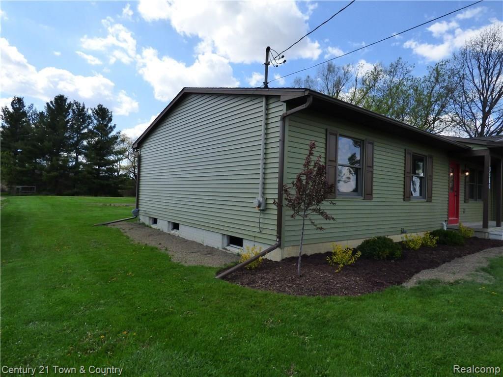3310 Morrish Road Swartz Creek, MI 48473 - Photo 6 of 49 P1020268.JPG