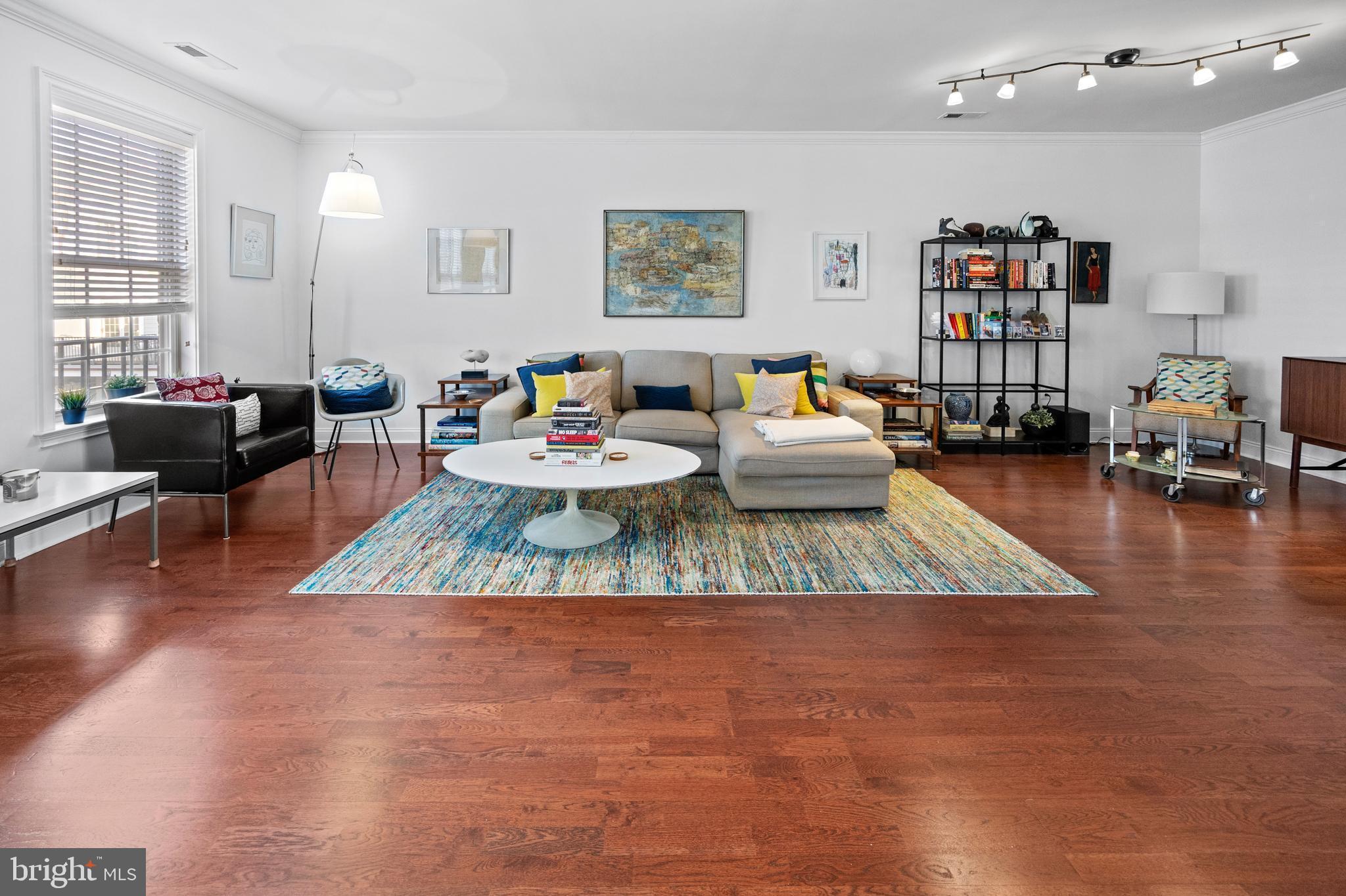 303 Captains Way Philadelphia, PA 19146 - Photo 3 of 56