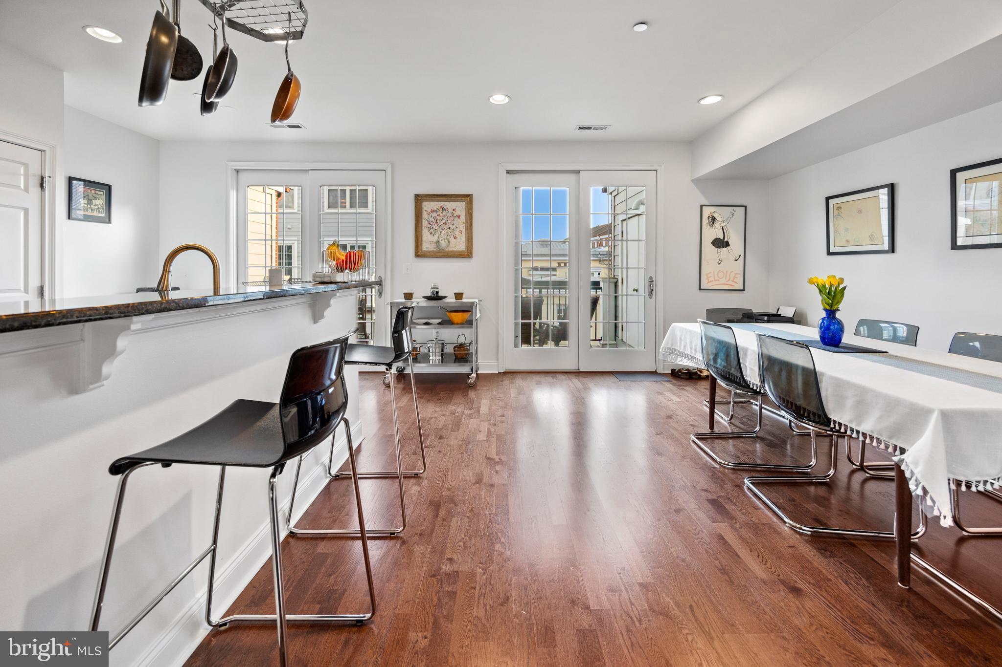 303 Captains Way Philadelphia, PA 19146 - Photo 9 of 56