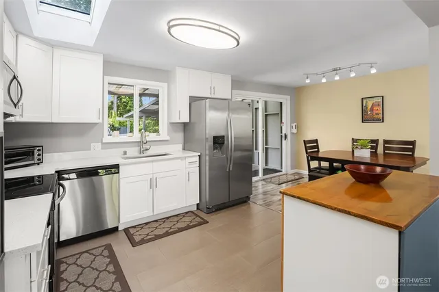 $1,035,000 | 18312 73rd Avenue West, Edmonds, WA 98026