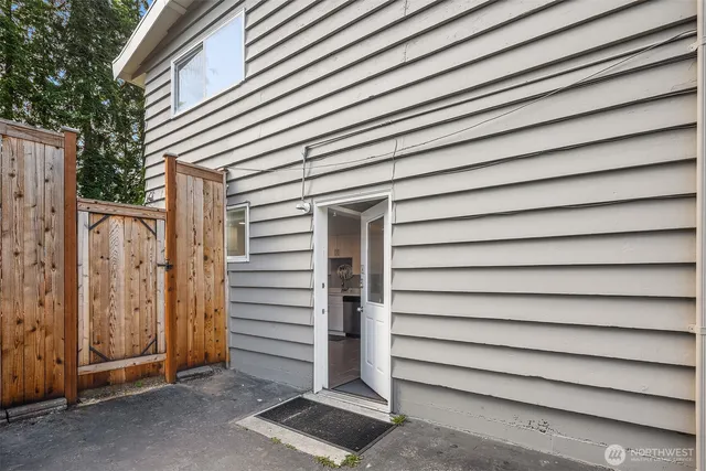 $1,035,000 | 18312 73rd Avenue West, Edmonds, WA 98026