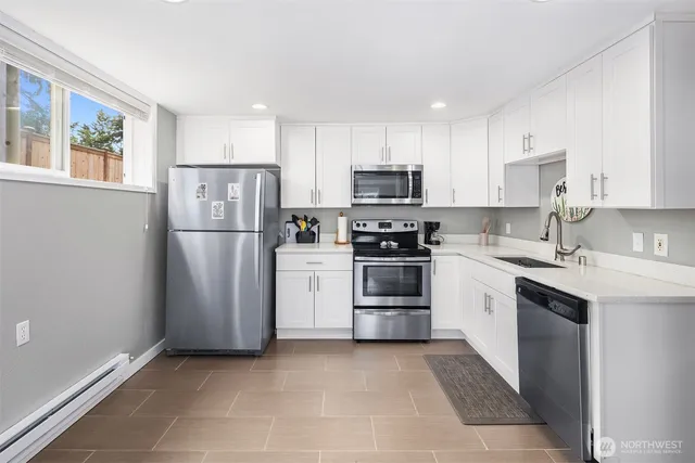 $1,035,000 | 18312 73rd Avenue West, Edmonds, WA 98026