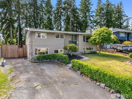 $1,035,000 | 18312 73rd Avenue West, Edmonds, WA 98026