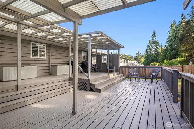 $1,035,000 | 18312 73rd Avenue West, Edmonds, WA 98026