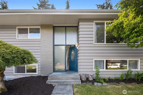 $1,035,000 | 18312 73rd Avenue West, Edmonds, WA 98026