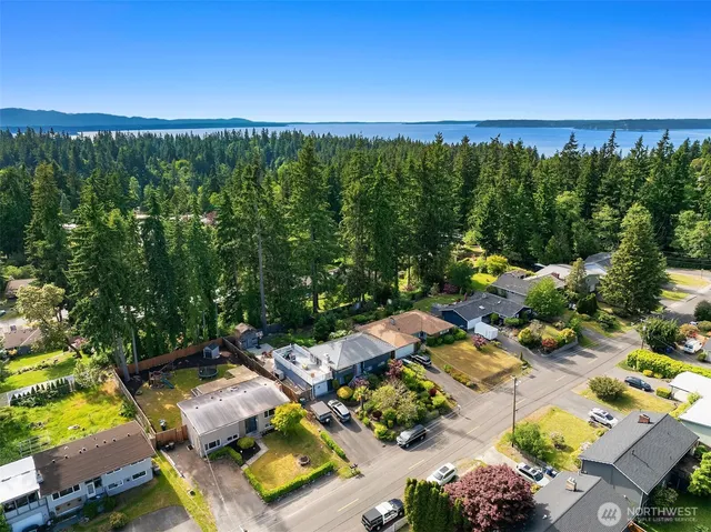 $1,035,000 | 18312 73rd Avenue West, Edmonds, WA 98026