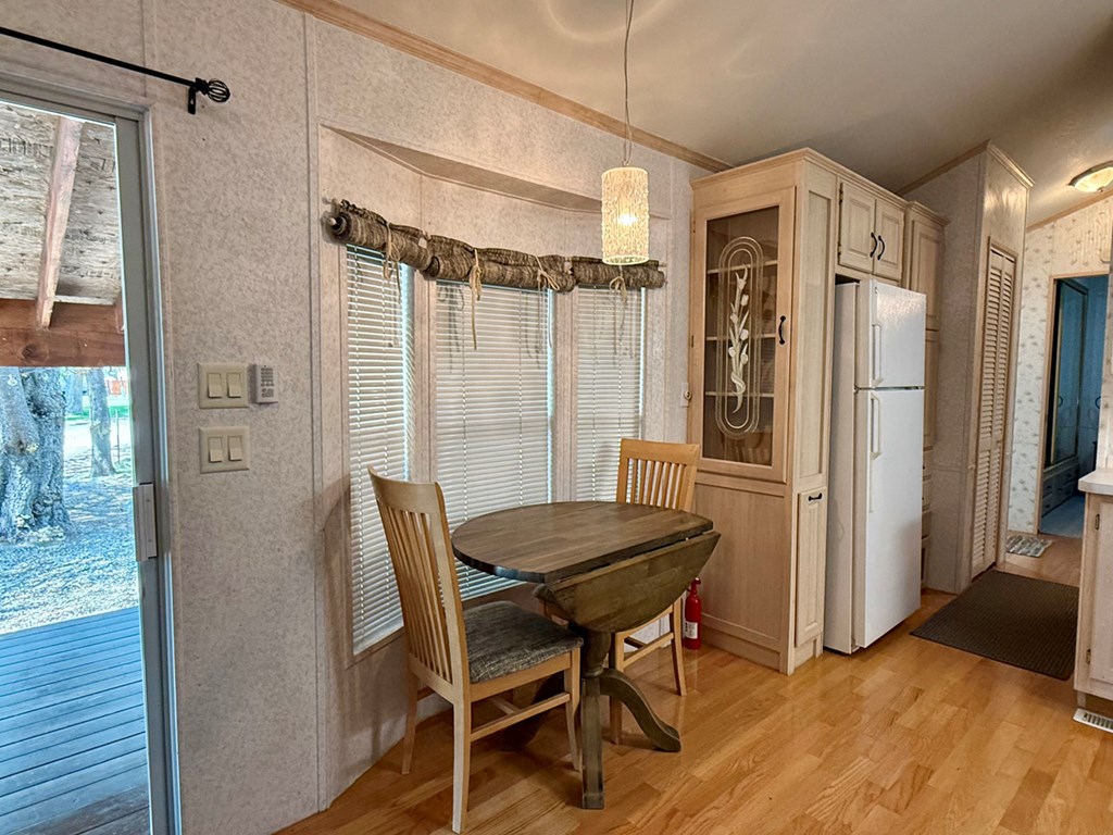 9 H Street Cascade, ID 83611 - Photo 8 of 29 Dining Area