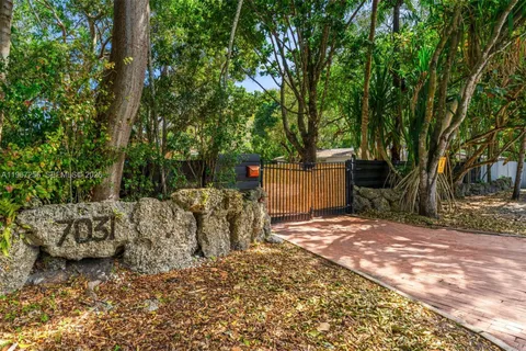 $1,295,000 | 7031 Southwest 63rd Court, South Miami, FL 33143