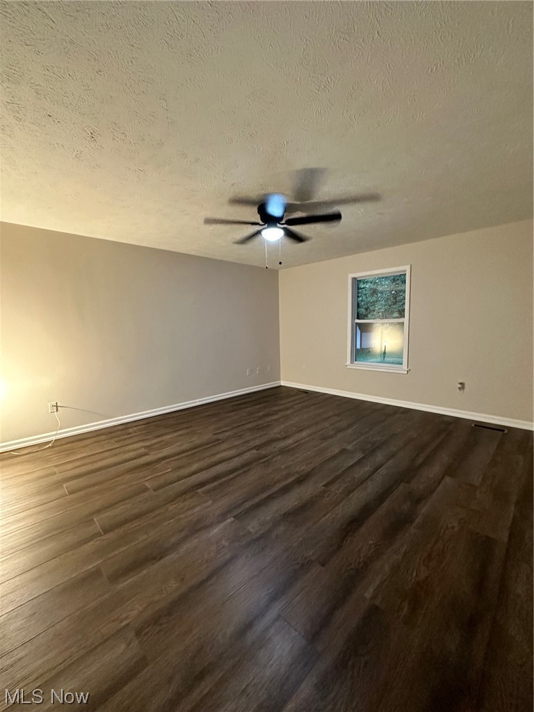 247 Root Road Lorain, OH 44052 - Photo 21 of 30
