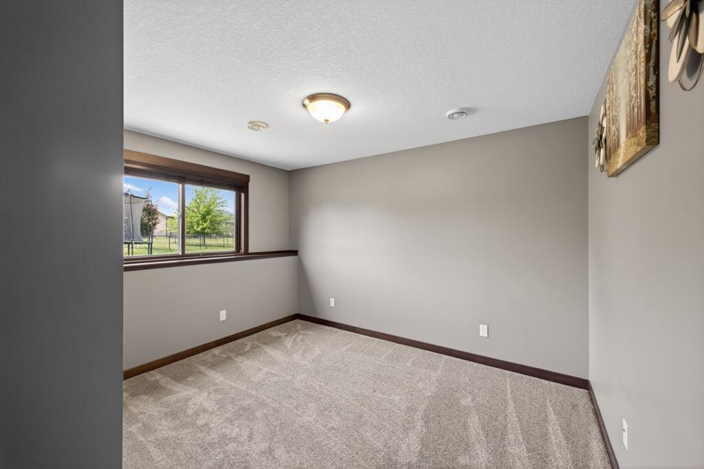 2287 Phoenix Road Southwest Rochester, MN 55902 - Photo 24 of 35