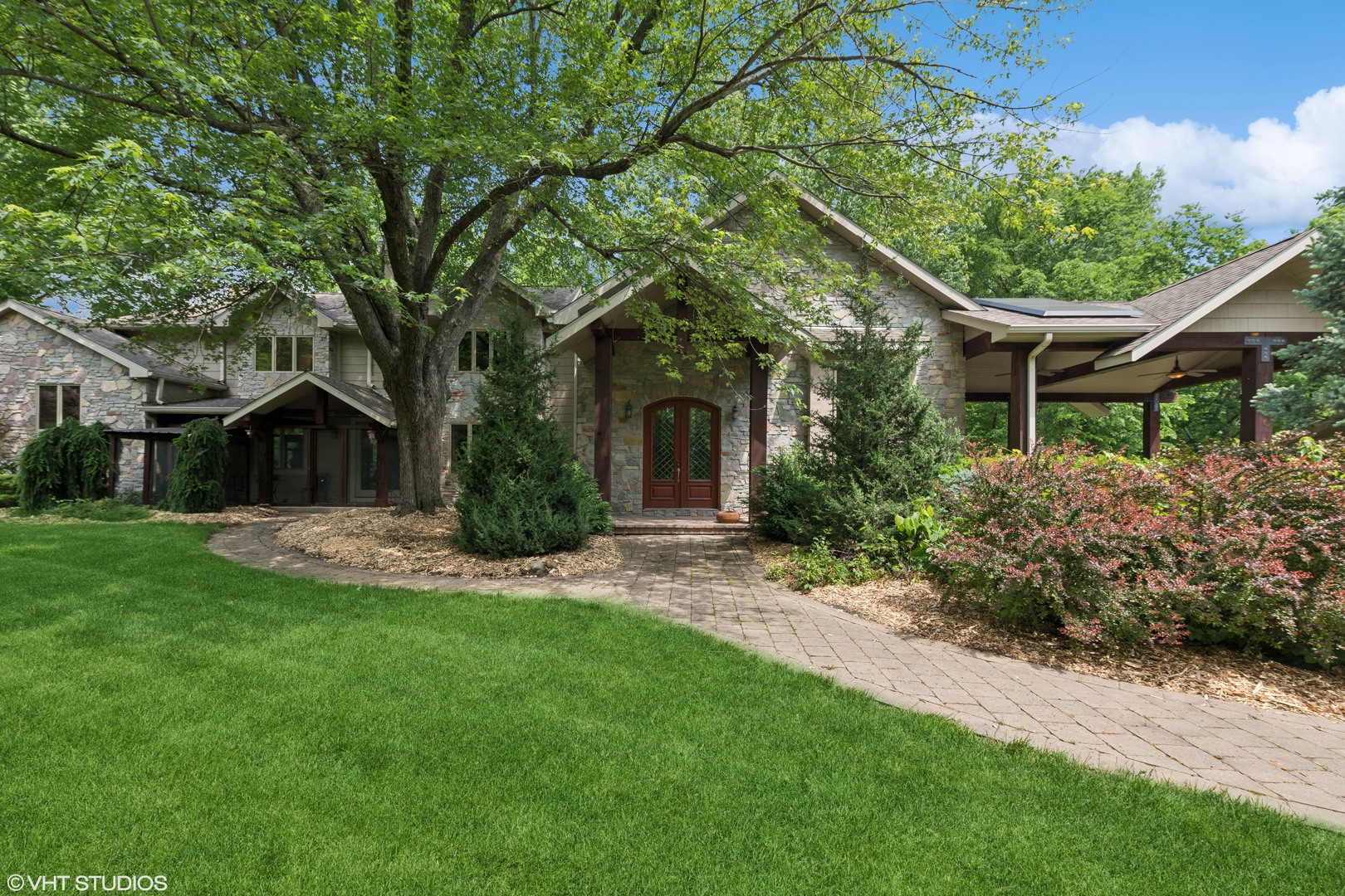 3860 Old McHenry Road Long Grove, IL 60047 - Photo 1 of 35 Gallery Image 1