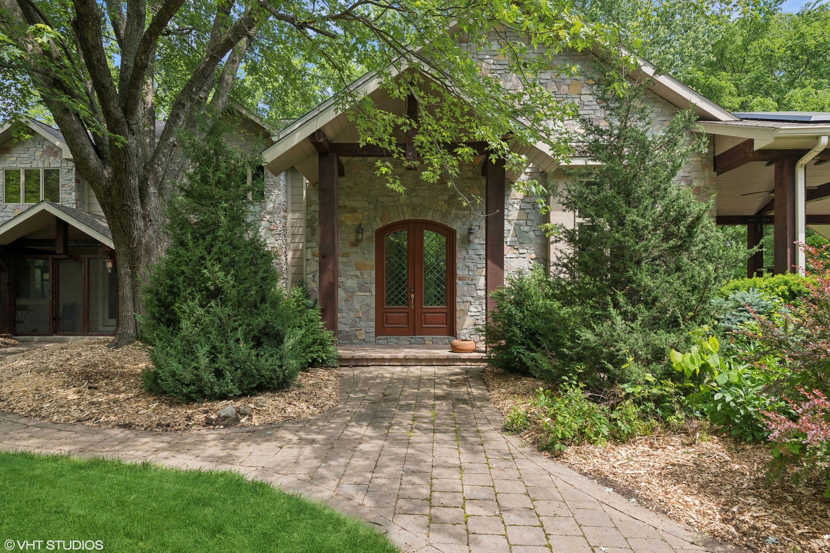 3860 Old McHenry Road Long Grove, IL 60047 - Photo 3 of 35 Gallery Image 3
