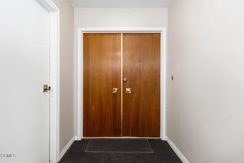 $899,000 | 385 South Oakland Avenue, Unit 205, Pasadena, CA 91101