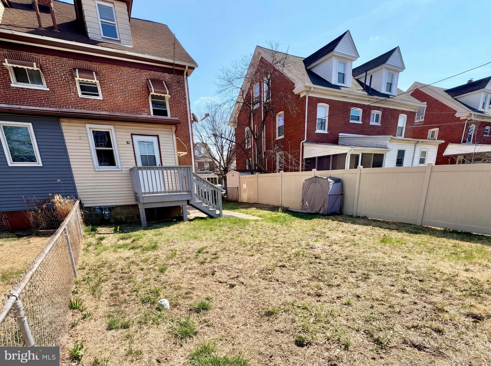 19 4th Avenue Roebling, NJ 08554 - Photo 20 of 20 a backyard of a house