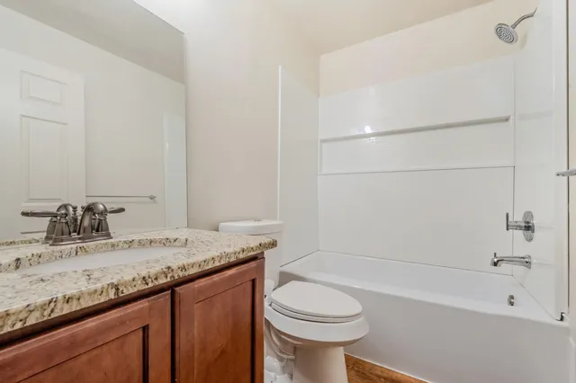 $195,000 | 1655 Campau Farms Circle, Detroit, MI 48207