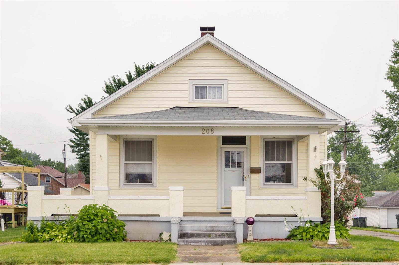 208 East 4th Street Waterloo, IL 62298 - Photo 1 of 22 Gallery Image 1