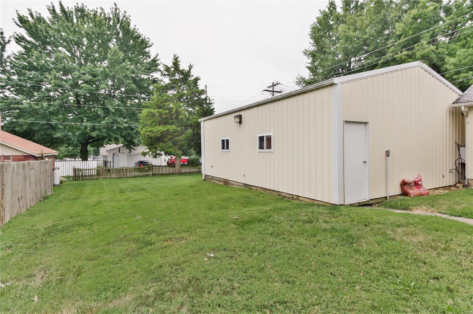 208 East 4th Street Waterloo, IL 62298 - Photo 19 of 22 Gallery Image 19