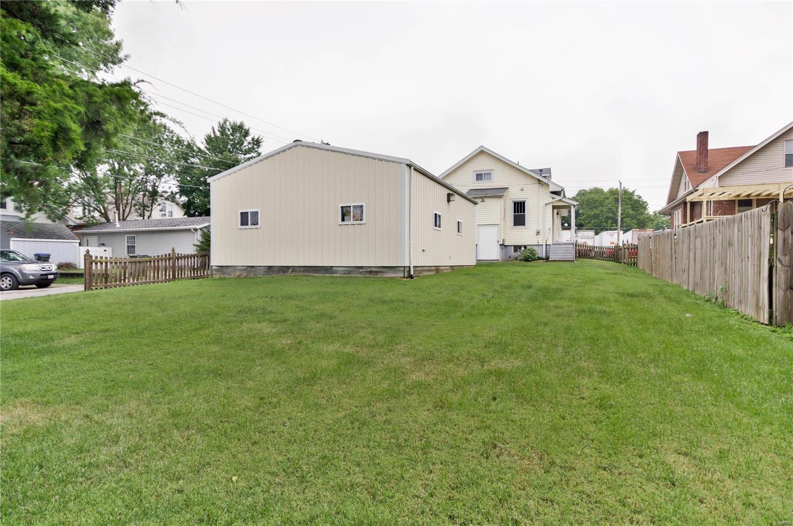 208 East 4th Street Waterloo, IL 62298 - Photo 21 of 22 Gallery Image 21