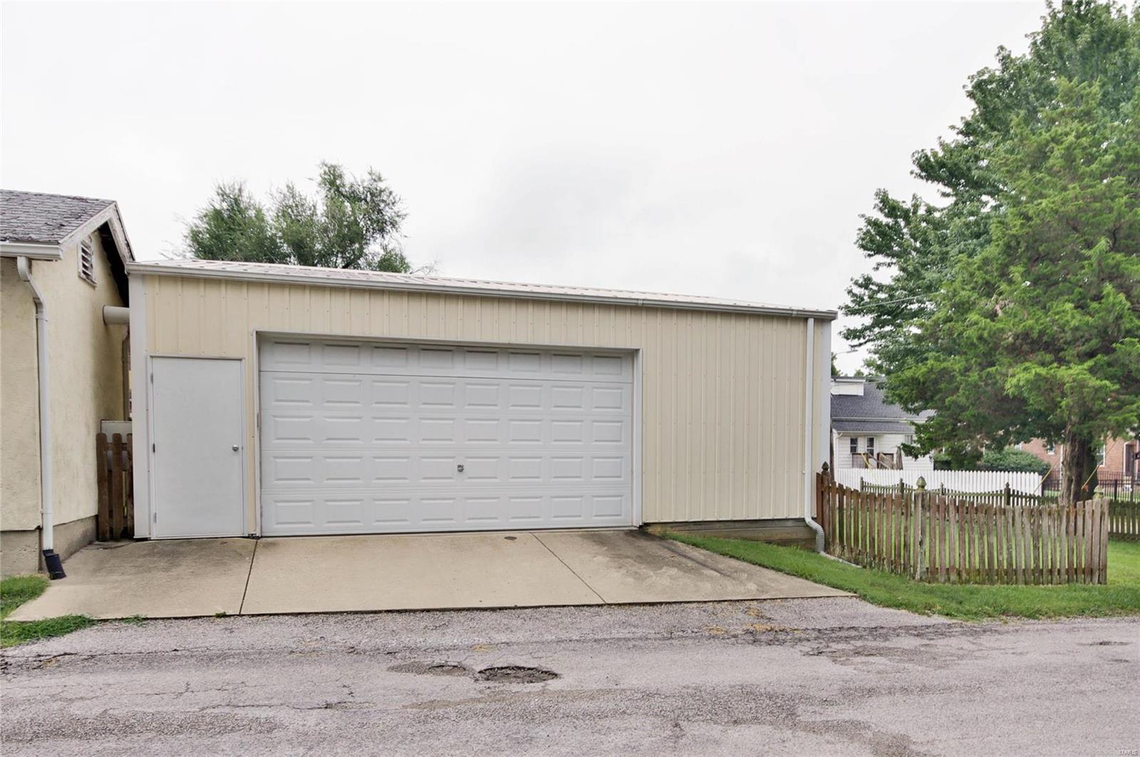 208 East 4th Street Waterloo, IL 62298 - Photo 22 of 22 Gallery Image 22