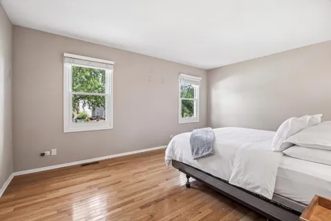 $550,000 | 6155 Ivy Drive, Lisle, IL 60532