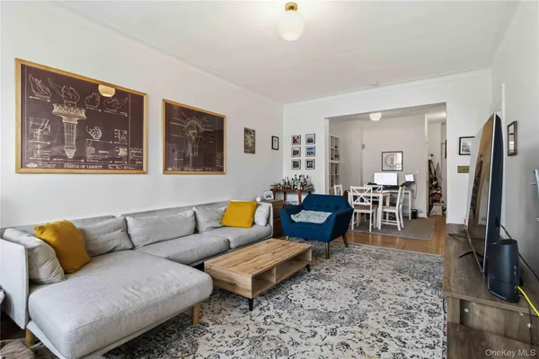 $575,000 | 86-10 34th Avenue, Unit 522 | Jackson Heights