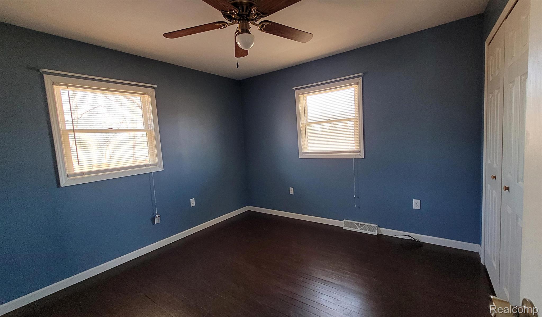 28943 Pennsylvania Road Romulus, MI 48174 - Photo 10 of 16 Gallery Image 10
