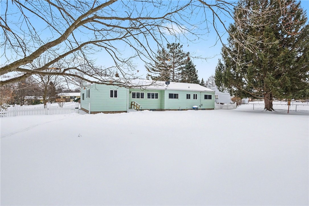 29 Amesbury Road Henrietta, NY 14623 - Photo 23 of 30