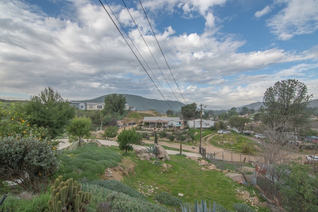 26460 Dale Street Hemet, CA 92545 - Photo 7 of 40 a view of a city