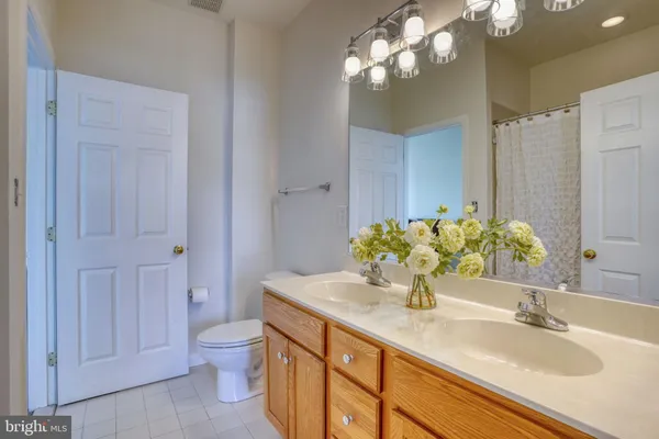 $1,099,000 | 444 Spring Hollow Drive, Middletown, DE 19709