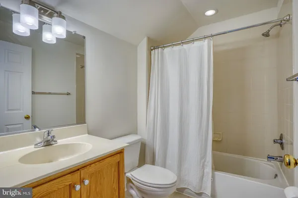 $1,099,000 | 444 Spring Hollow Drive, Middletown, DE 19709