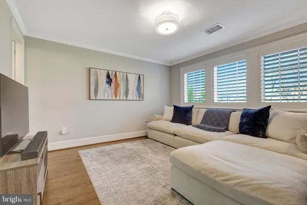 $4,300,000 | 732 Lawton Street, McLean, VA 22101