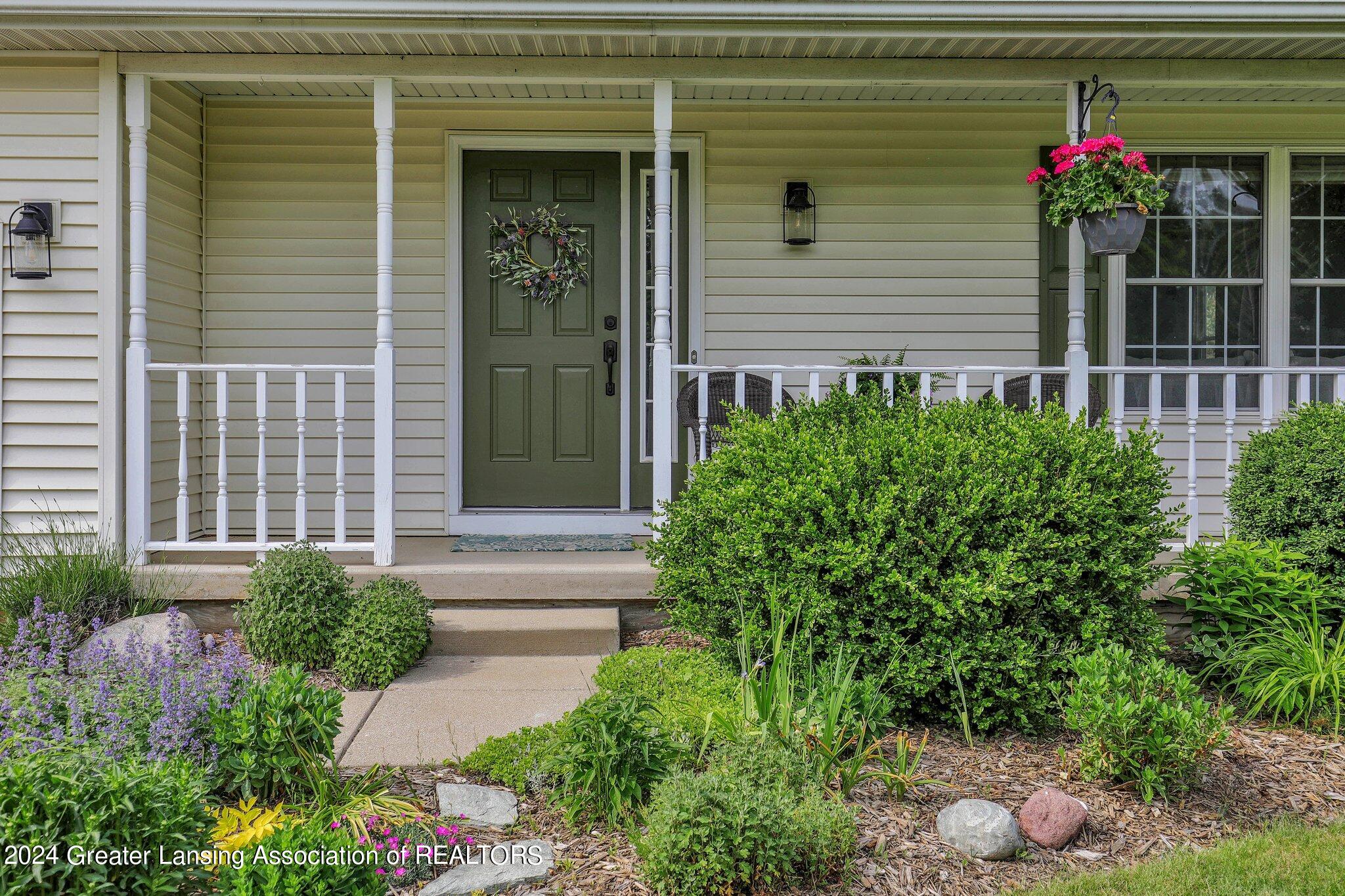 3458 Ramsgate Drive Lansing, MI 48906 - Photo 2 of 33 4-web-or-mls-Open Ended Media-5