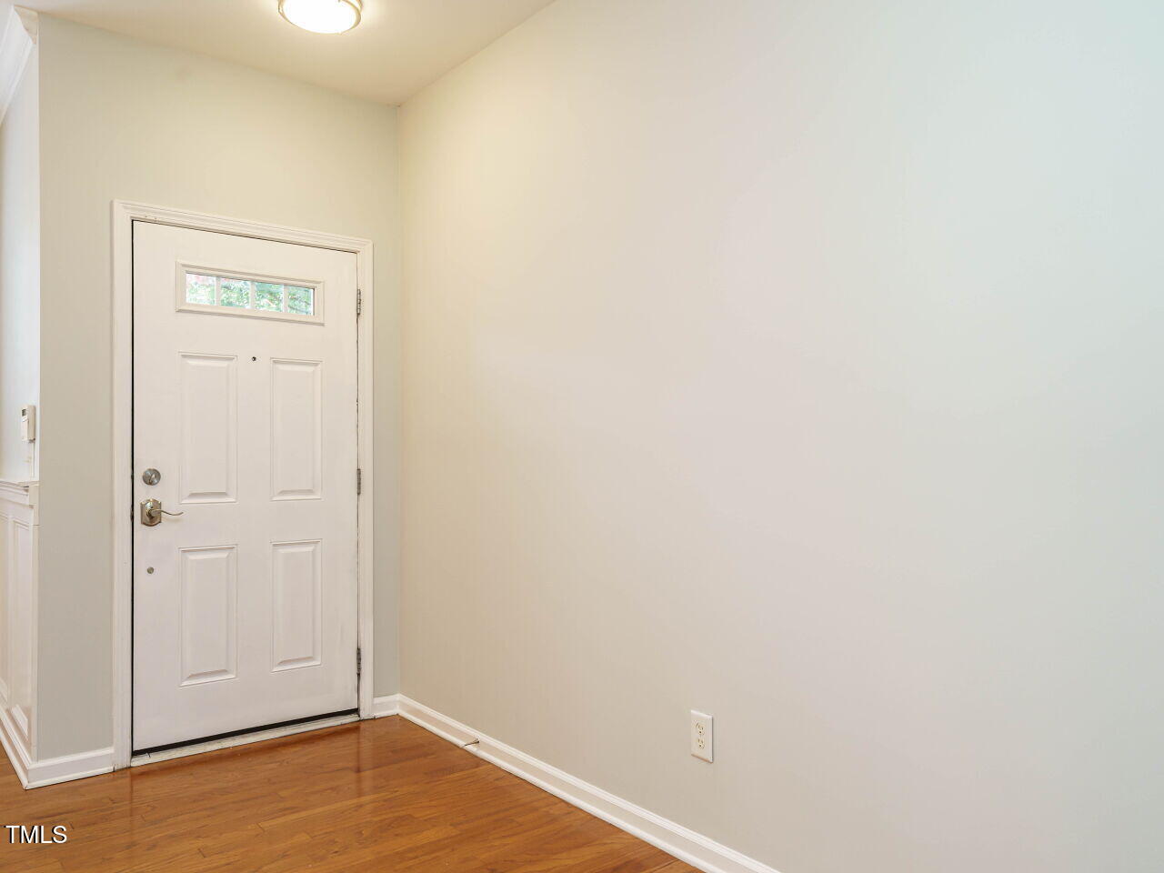 7646 Winners Edge Street Raleigh, NC 27617 - Photo 3 of 30 003-1280x960-foyer