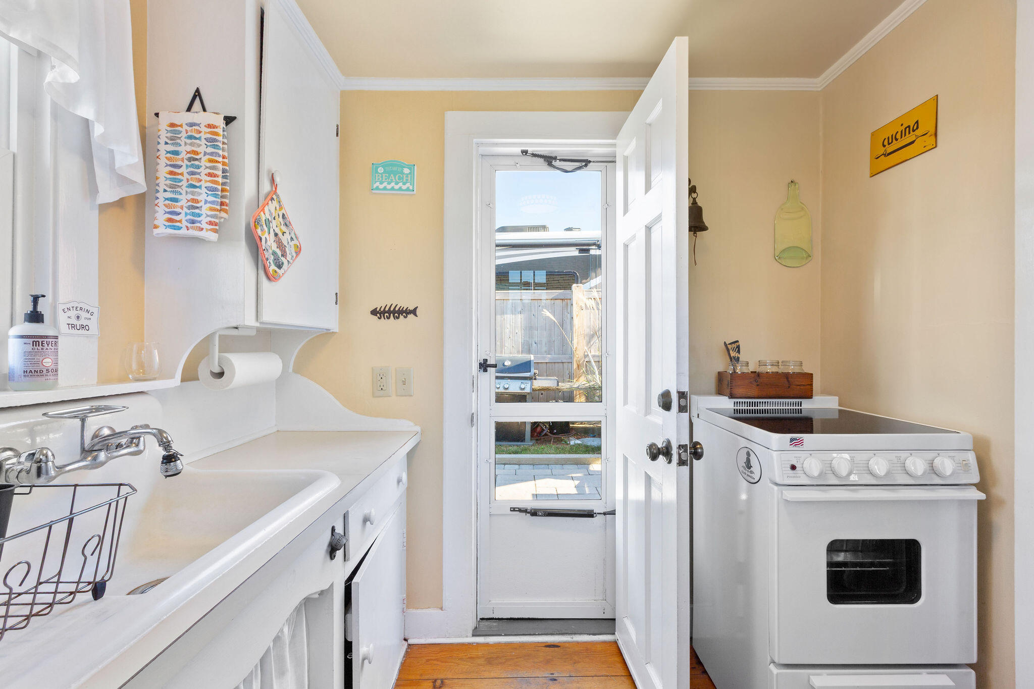 670 Shore Road, Unit 6 Truro, MA 02666 - Photo 8 of 28 670ShoreRd#6-47