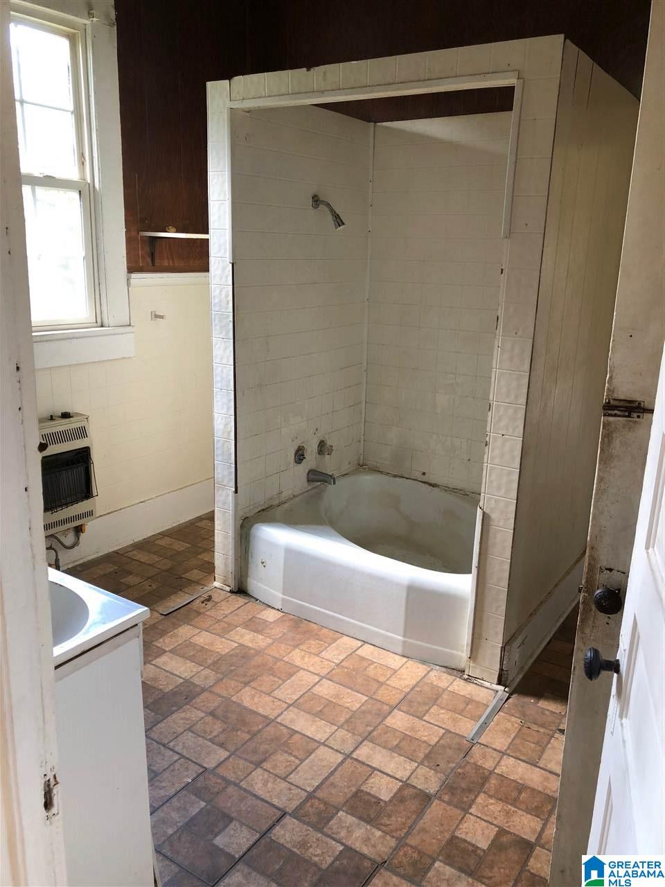 1011 North Three Notch Street Troy, AL 36081 - Photo 8 of 13