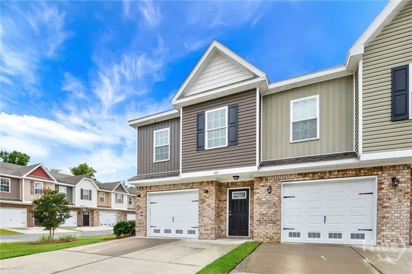 $275,000 | 163 Horizon Lane, Richmond Hill, GA 31324