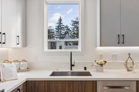 $1,448,000 | 1433 Floribunda Avenue, Unit 8, Burlingame, CA 94010