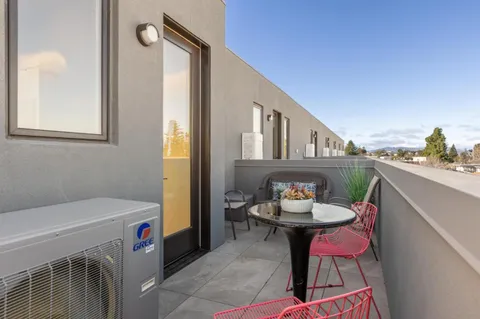 $1,448,000 | 1433 Floribunda Avenue, Unit 8, Burlingame, CA 94010