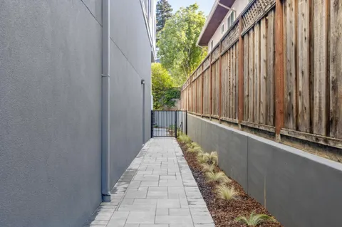 $1,448,000 | 1433 Floribunda Avenue, Unit 8, Burlingame, CA 94010