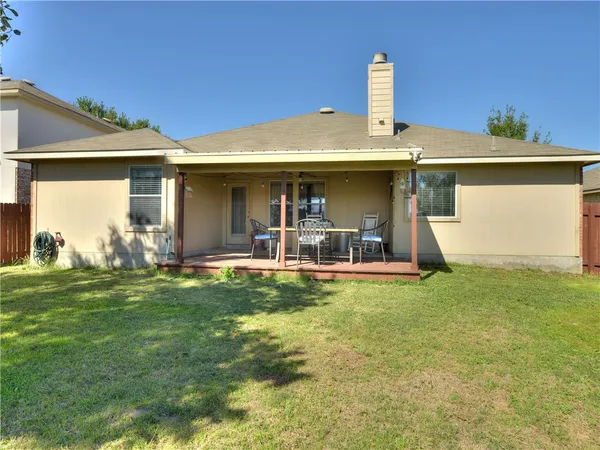 $2,100 | 116 Barn Owl Loop, Leander, TX 78641