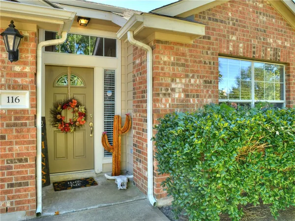 $2,100 | 116 Barn Owl Loop, Leander, TX 78641