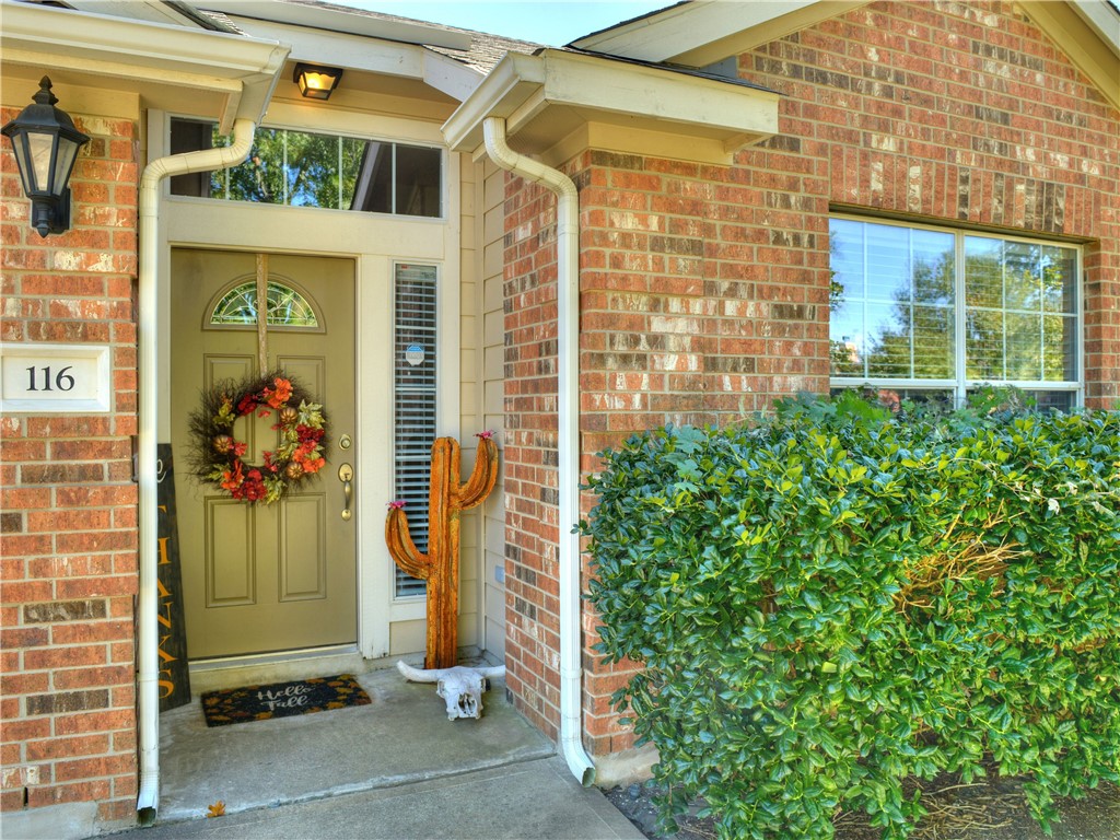 116 Barn Owl Loop Leander, TX 78641 - Photo 3 of 24 Welcoming entry